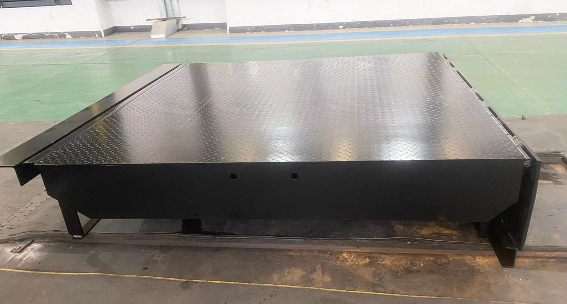 ডক ডোর লেভেলার 25000-40000LBS নিরাপদ নকশা কাস্টমাইজড কর্মশালা স্বয়ংক্রিয় ডক প্লেট